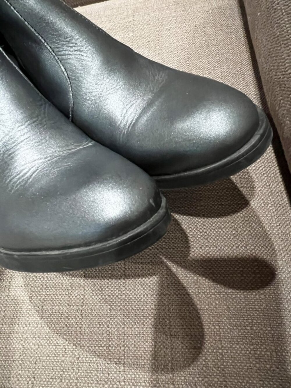 FLY LONDON Seho Clark Heeled Chelsea Boots Sz 37/ 7 Smoke Metallic - Picture 6 of 8